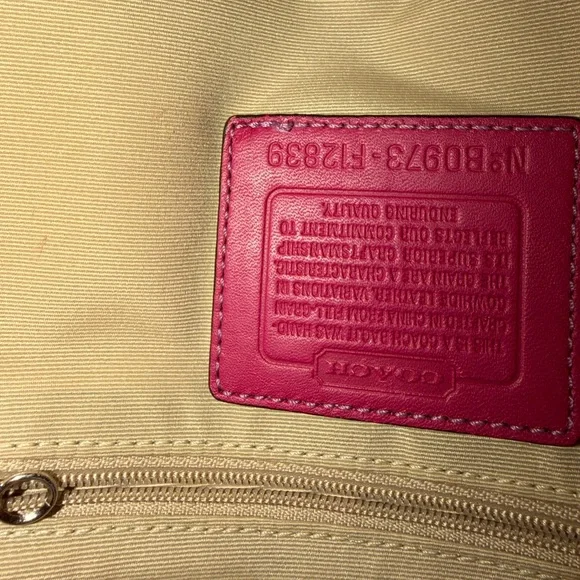 Coach Vibrant Pink Leather Shoulder Bag - Picture 5 of 11